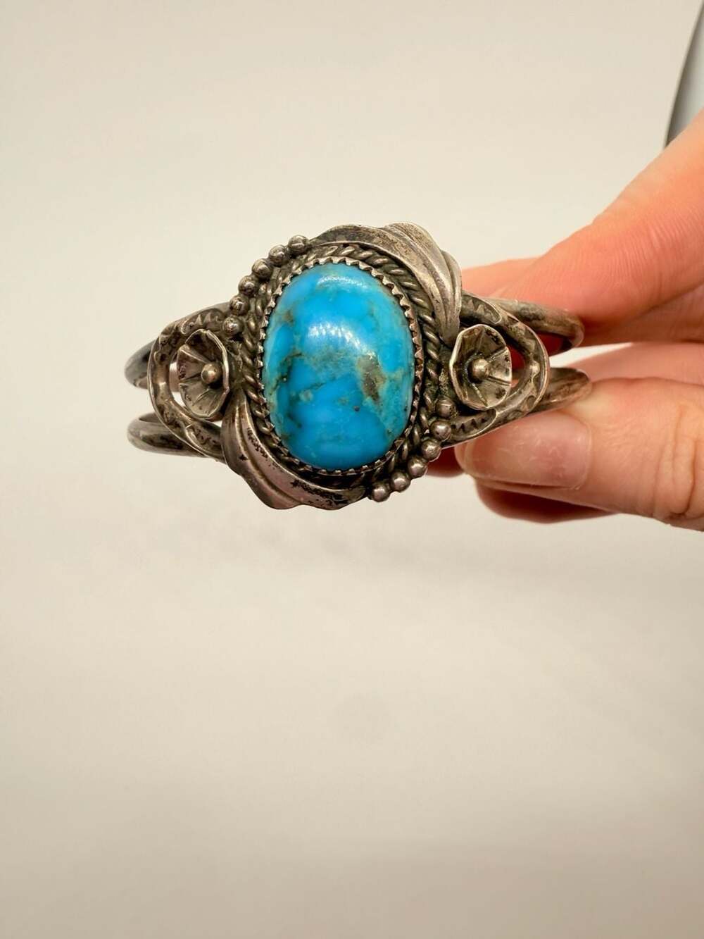 Vintage Native American Navajo Sterling Silver Turquoise Cuff Bracelet